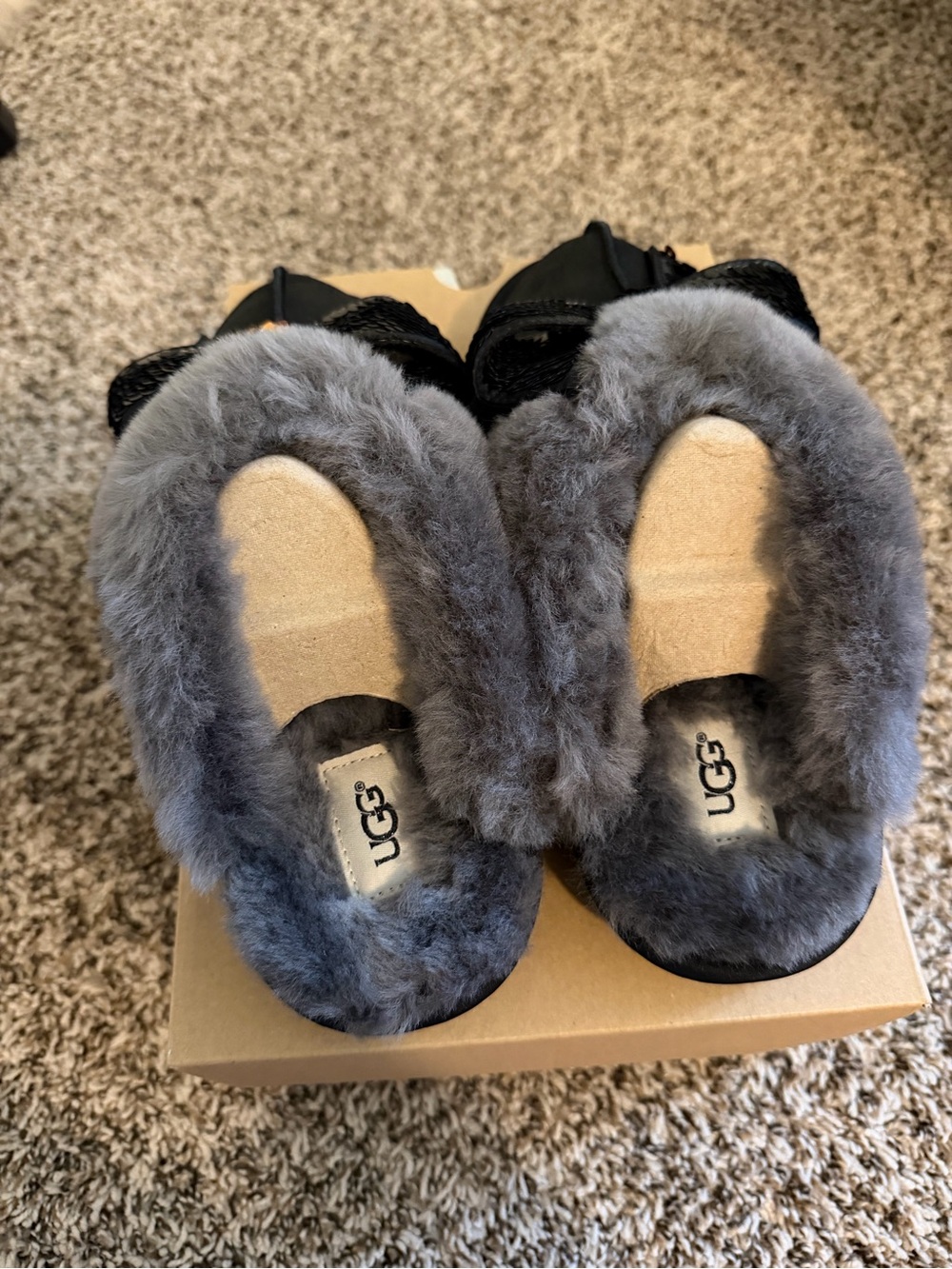 UGG COQUETTE SEQUIN BOW SLIPPER - Picture 3 of 5